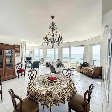 Magnifique En Front De Avec Parking Et Wi-fi A - Fr-1-361-516 Apartment