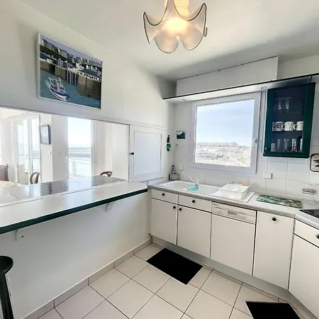 Apartment Magnifique En Front De Avec Parking Et Wi-fi A - Fr-1-361-516 Granville